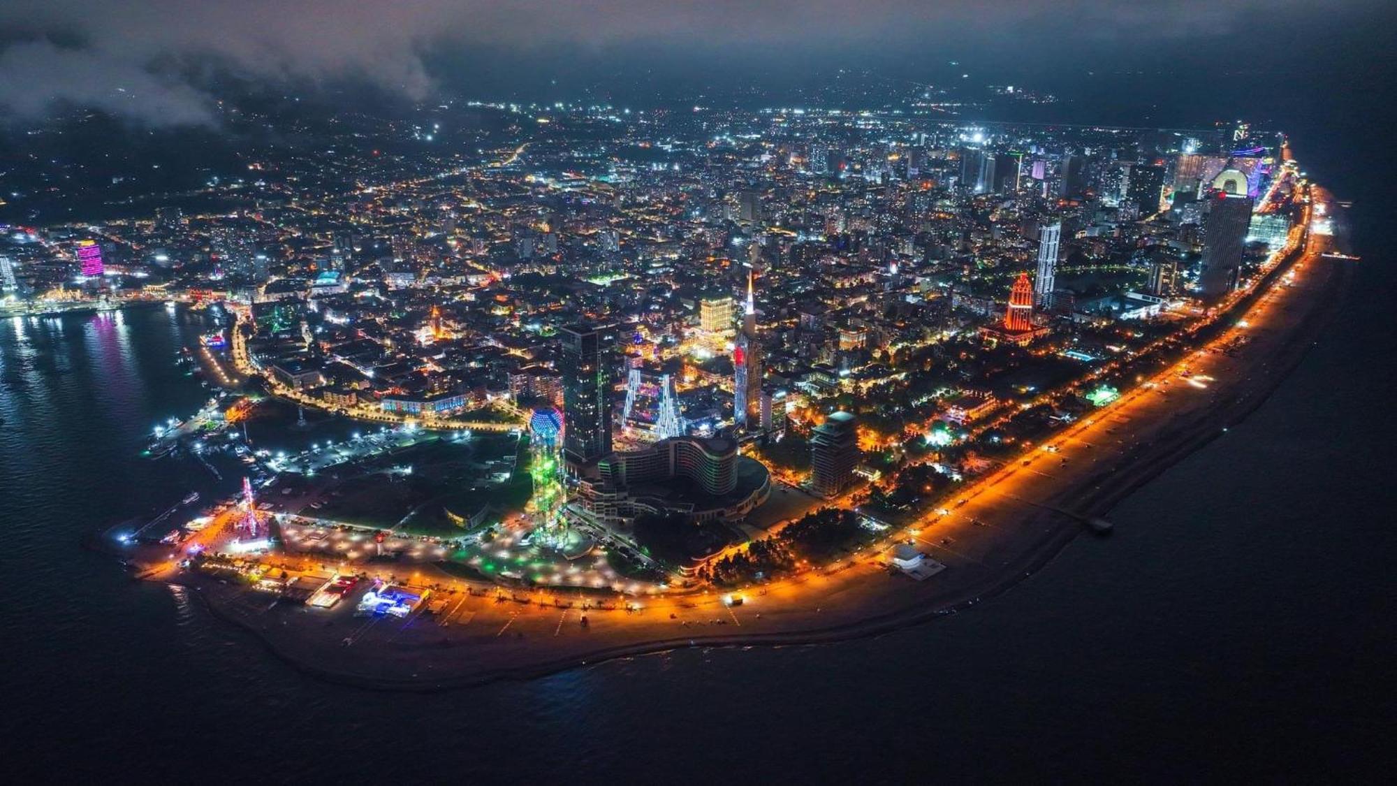 Panorama Sea View Central City Batumi & Aparthotel Exteriér fotografie